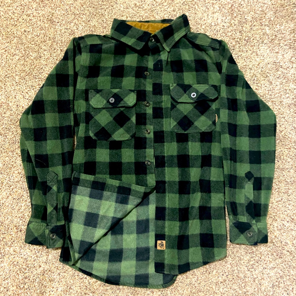 Brand legendary. Size small. Color green flannel.